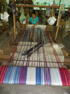 weaving krama france